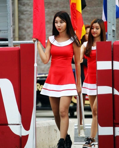 Dàn hot girl xứ hàn rạng ngời trên đường đua f1