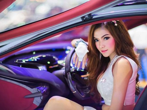 Dàn mẫu xinh tại motor expo thái lan