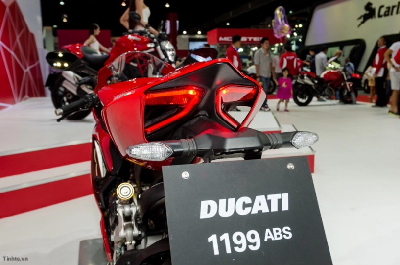 Ducati 1199 panigale s khác gì so với bản superleggera