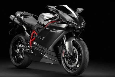 Ducati 848evo corse se 2013 con ngựa hoang được thuần hoá