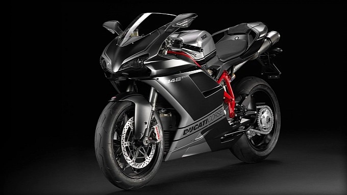 Ducati 848evo corse se 2013 con ngựa hoang được thuần hoá