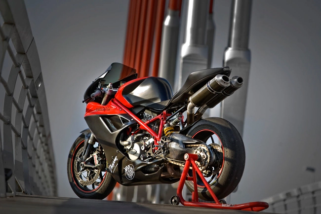 Ducati biến hóa nhẹ nhàng với bộ bodykit vandetta