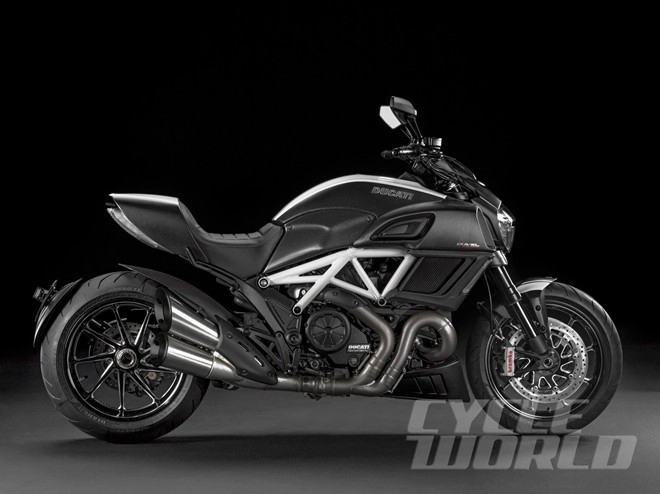 Ducati giới thiệu mẫu diavel 2015