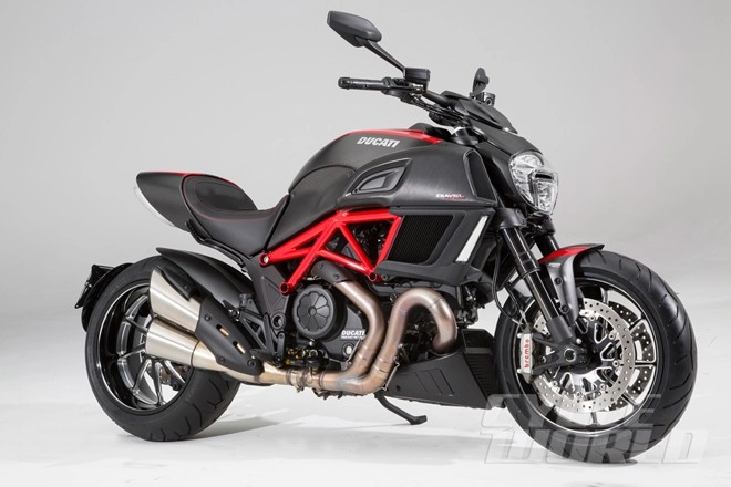 Ducati giới thiệu mẫu diavel 2015