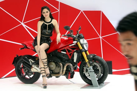 Ducati monster 1200 sắp được bán tại châu á