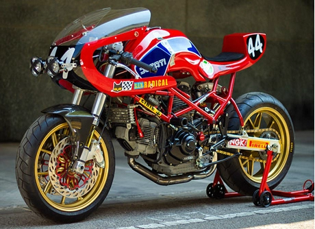 Ducati monster m900 phong cách xe đua