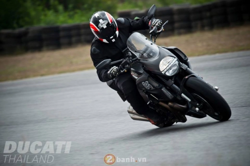 Ducati trackday - ngợp trời ducati