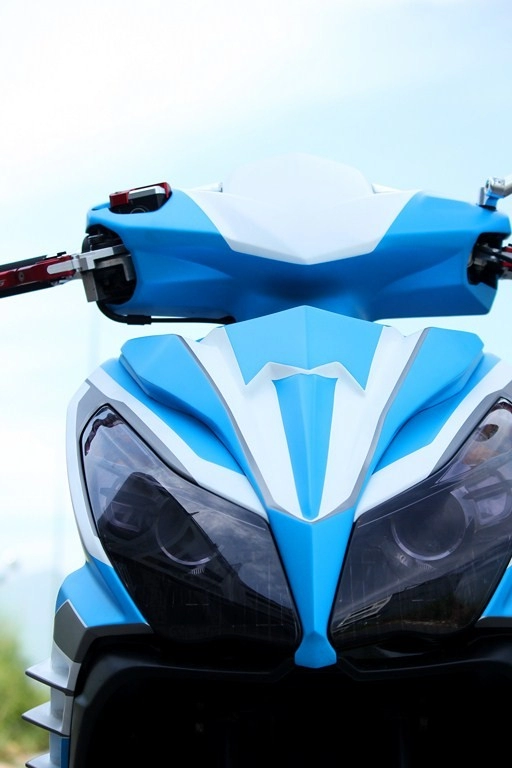 Honda air blade 125 trang điểm phong cách blue sky độc đáo