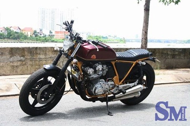 Honda cb750f độ phong cách mạnh mẽ tại sài gòn