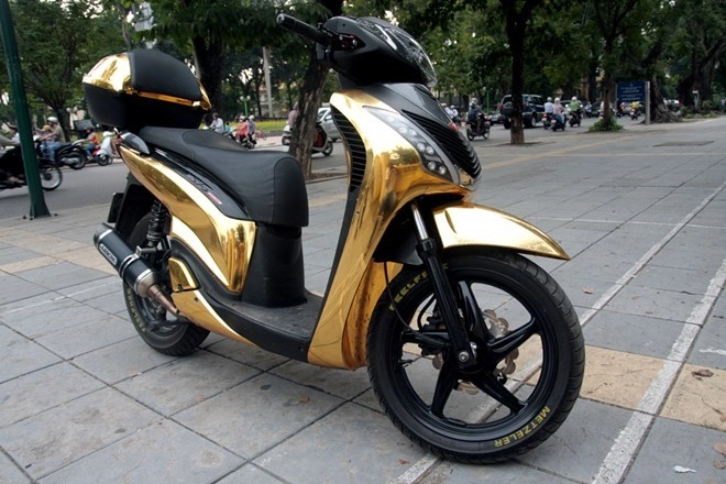Honda sh độ màu chrome vàng bóng loáng cực đẹp