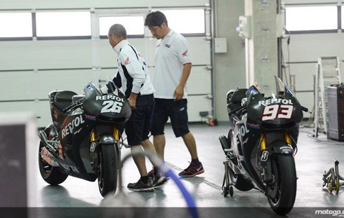 Honda trình làng xe mới cho mùa giải motogp 2014