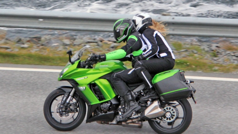 Kawasaki ninja 1000 2014 dòng sport-touring hợp túi tiền