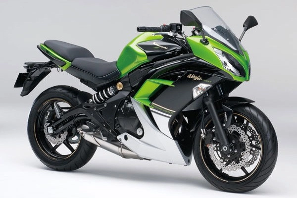 Kawasaki ninja 400 2014 chính thức ra mắt vào tháng tới