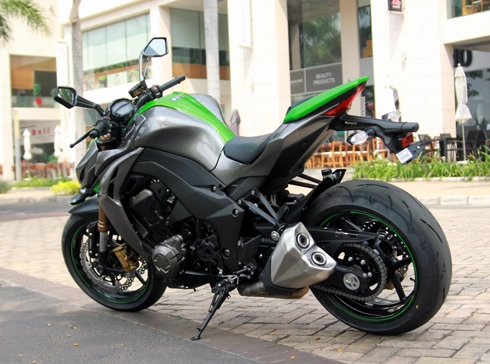 Kawasaki z1000 2014 - lanh lẹ trên phố