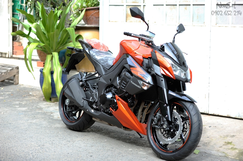 Kawasaki z1000 cái tên không còn xa lạ