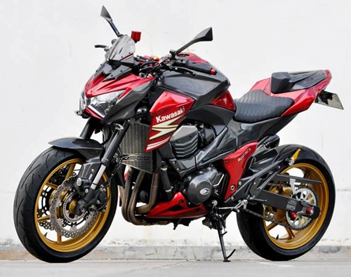 Kawasaki z800 với màu lạ