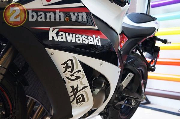 Kawasaki zx-10r race graphics design by decal4bike