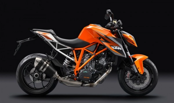 Ktm lộ diện 1290 super duke r 2014