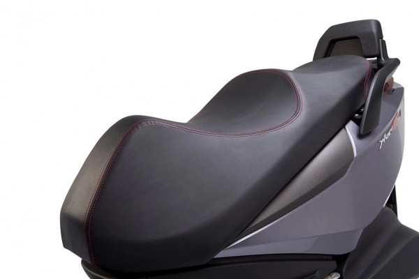 Kymco yager gt hiên bản 2013 trở lại châu âu với nhiều cải tiến mới