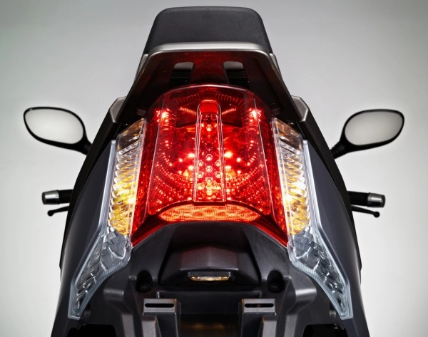 Kymco yager gt hiên bản 2013 trở lại châu âu với nhiều cải tiến mới