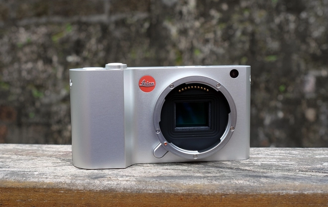 Leica t về việt nam với giá 95 triệu đồng