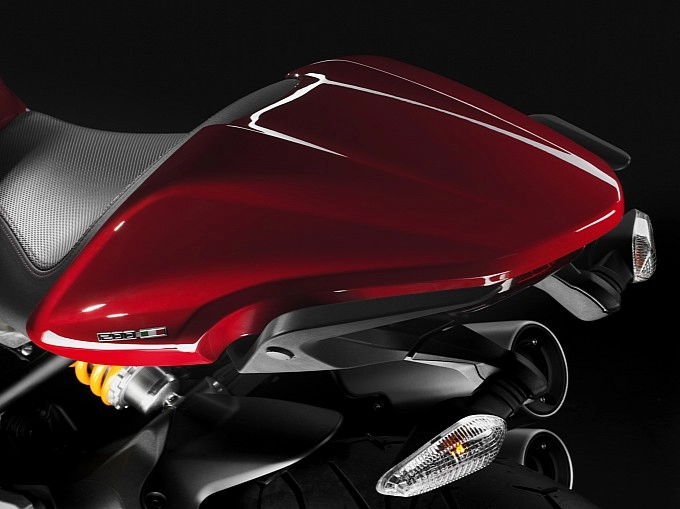 Monster 1200 mới ra mắt của ducati