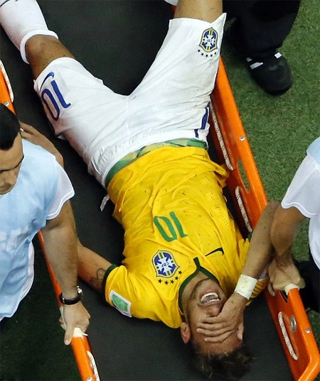 Neymar chấn thương nghỉ đến hết world cup 2014