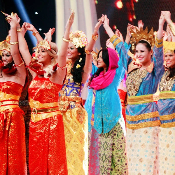 Ngắm nhan sắc philippines đoạt vương miện hoa hậu thế giới 2013