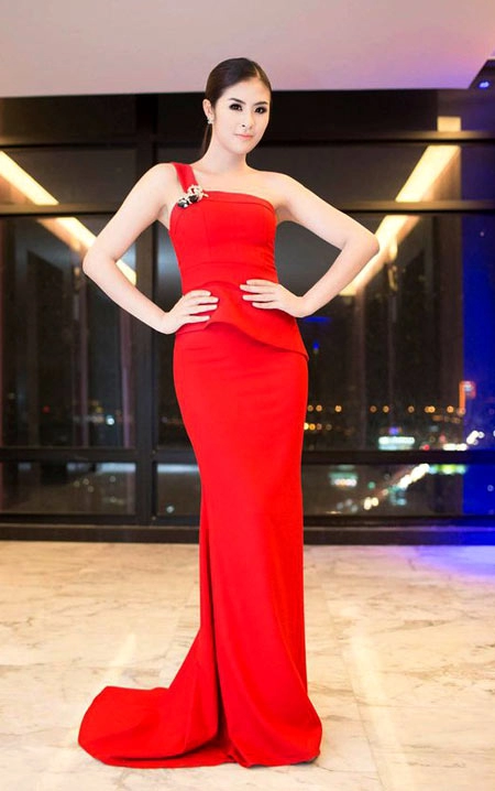Ngọc hân nữ hoàng thảm đỏ 2013