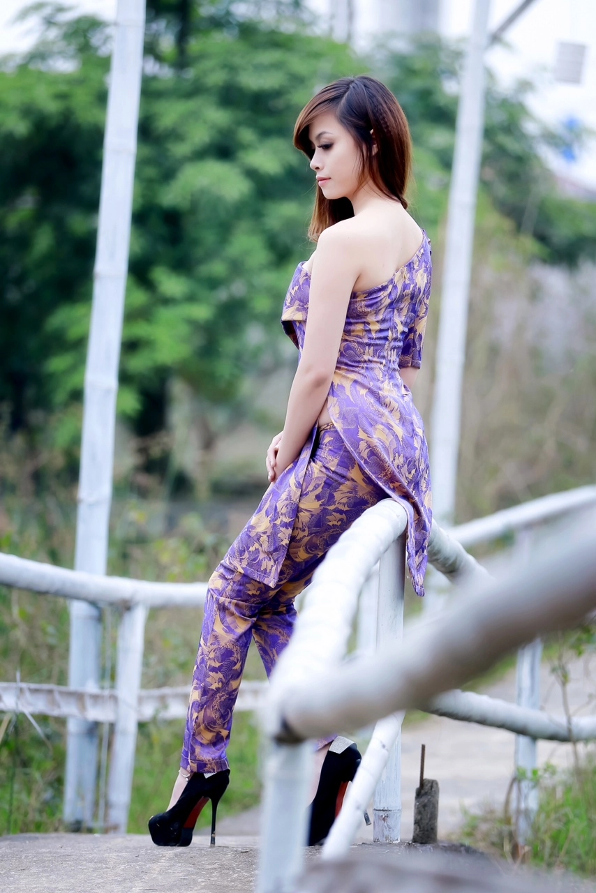 Người đẹp khoe sắc với bst đón xuân