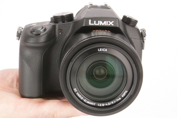 Panasonic lumix dmc-fz1000- chiếc máy ảnh dành cho dân bán chuyên