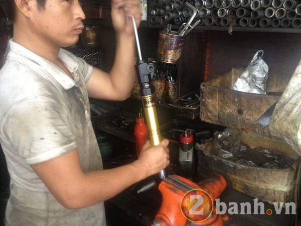 Quá trình độ vỏ phuộc trusty cho exciter gp 2012