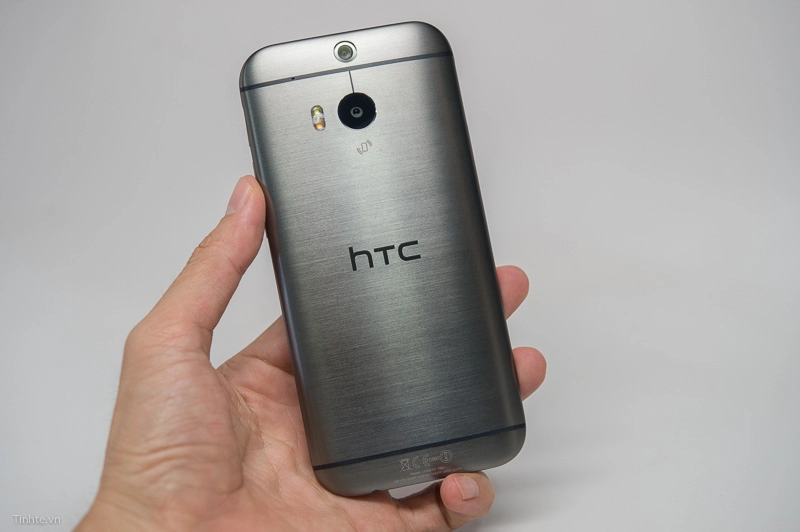 Samsung galaxy s4 bốc cháy htc tặng htc one m8