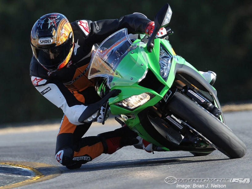 Sát thủ tốc độ kawasaki ninja zx-10r