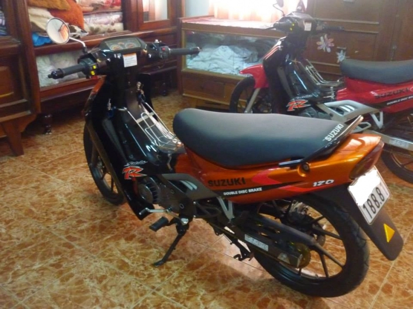 Satria 2000 đơn giản là leng keng