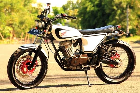 Street tracker - kẻ quậy phá đến từ quá khứ