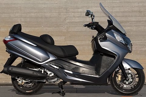 Sym maxsym 400i đối thủ đáng gờm của suzuki burgman và yamaha majesty