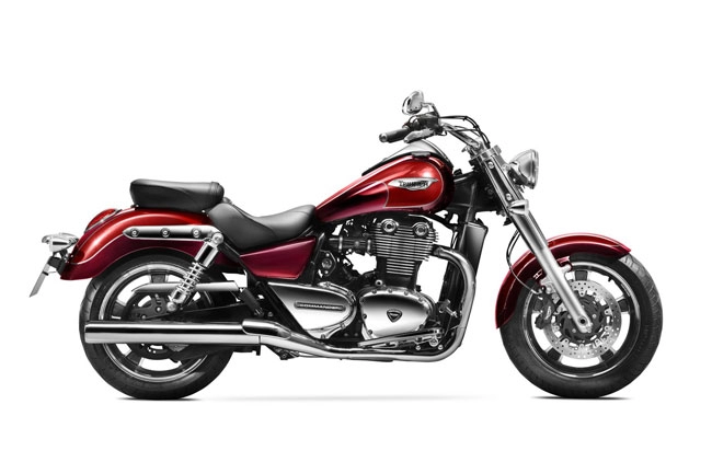 Triumph ra mắt 2 mẫu mới thunderbird commander và lt