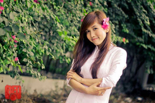 Vẻ đẹp trong sáng của nữ sinh việt trong tà áo dài