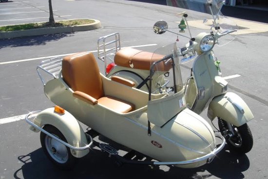 Vespa 3 bánh - vẻ đẹp mê hồn