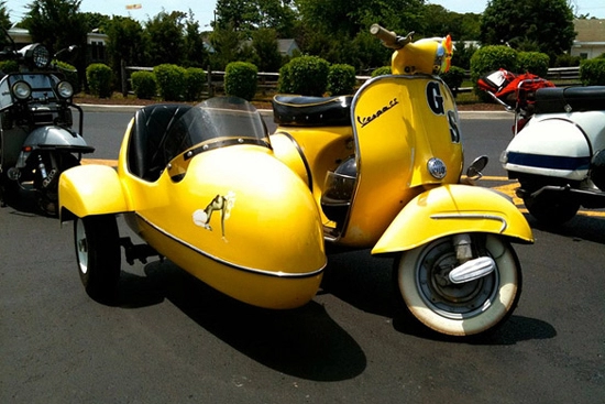 Vespa 3 bánh - vẻ đẹp mê hồn