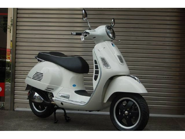 Vespa gts 125ie super - sự lựa chọn hoàn hảo hơn shi