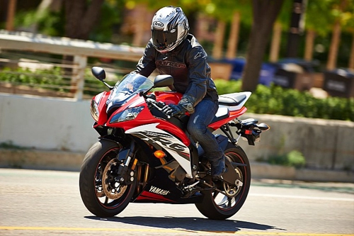 Yamaha r6 2014 có giá từ 11000 usd