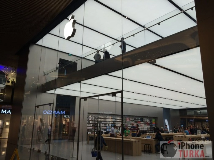 Apple store đầu tiên ở thổ nhĩ kỳ có thiết kế hầu như bằng kính