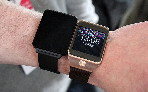 Apple watch có phải là đối thủ nặng kí của android wear
