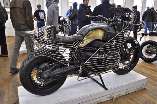 Bmw r ninet độ áo giáp