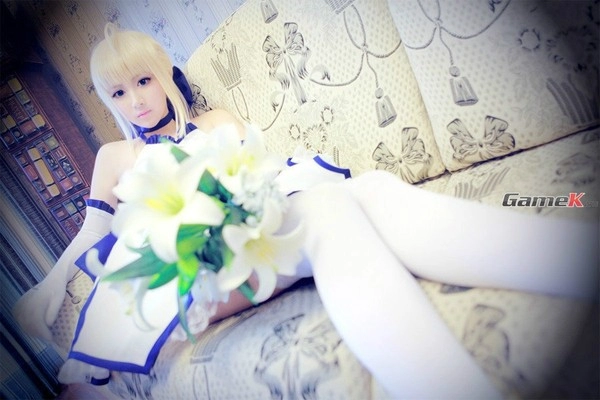 Chùm ảnh cosplay siêu đẹp về saber