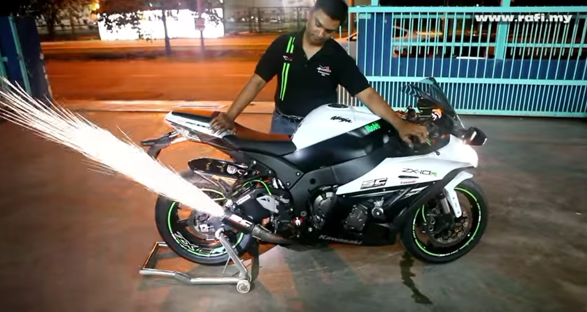 clip kawasaki zx-10r test pô m4 và sc bạo lực