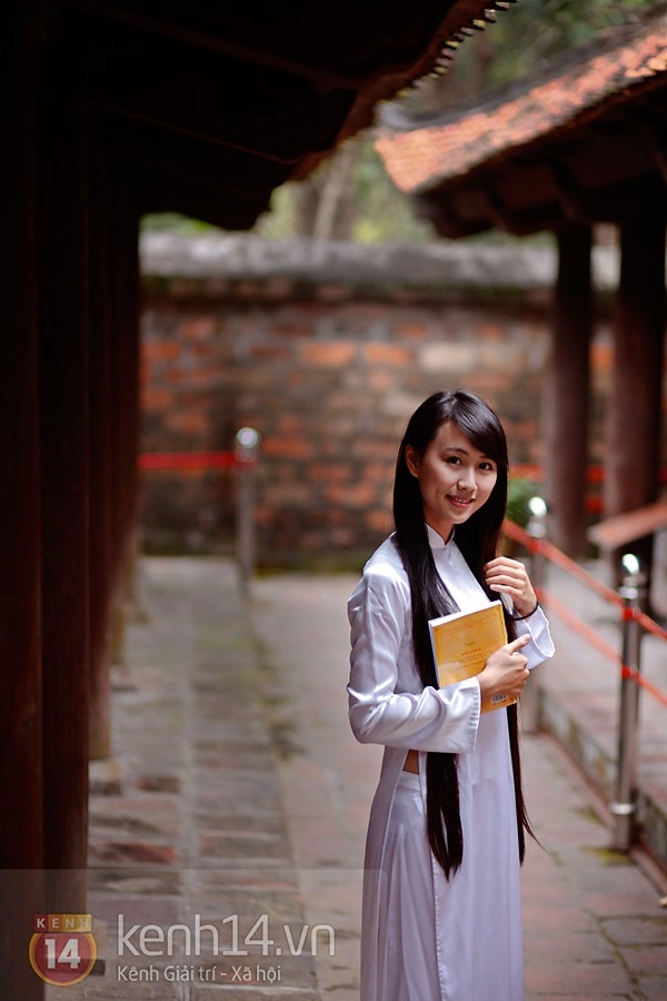 Cô nữ sinh sư phạm sở hữu mái tóc siêu dài