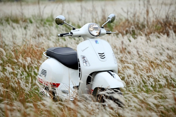 Đánh giá vespa gts super 125 - mạnh mẽ nhưng êm ái